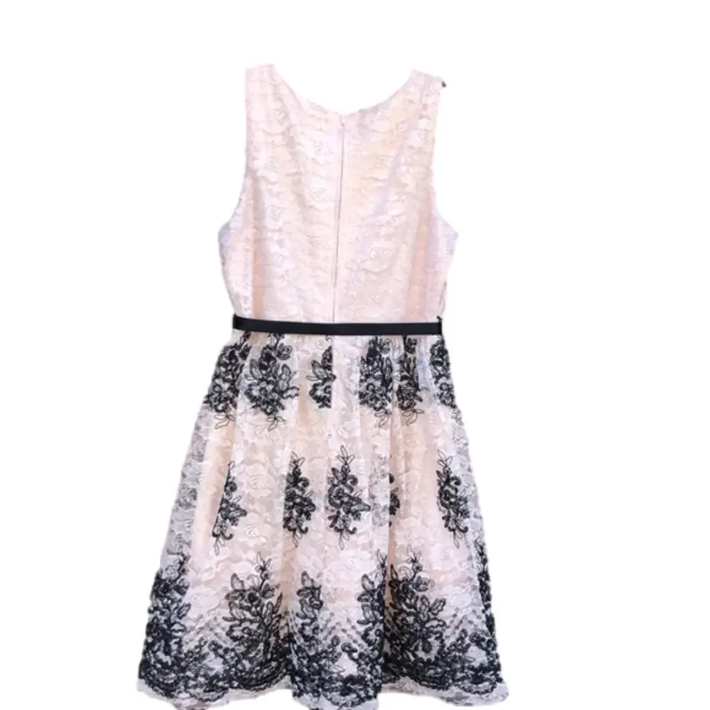 GIRLS Special Occasion Lace & Sequin Dress Blush Color Girls Size 18